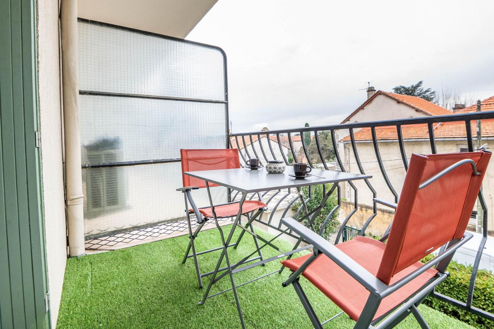 Au Calme De L'Iris - Clim - Garage - Wifi - Tramway Apartment Avignon Exterior photo